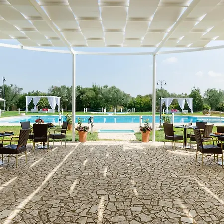 Resort Amaregold Tenuta La Baronessa 4*