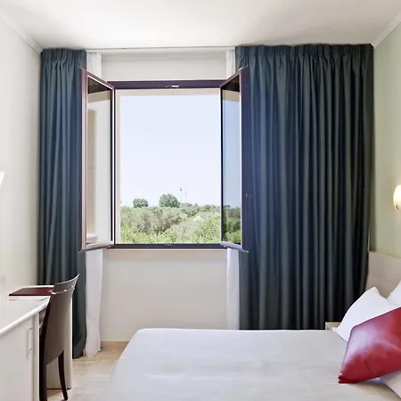 Amaregold Tenuta La Baronessa Resort 4*